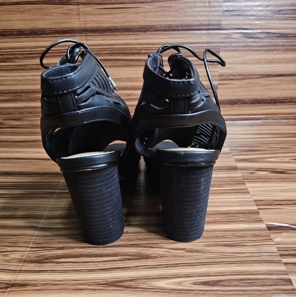 Sam Edelman Lattice Lace-Up Booties Size 5.5 - Picture 6 of 7